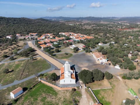 7 lugares que ver en "El Almendro" y "Villanueva de los Castillejos 20 el almendro