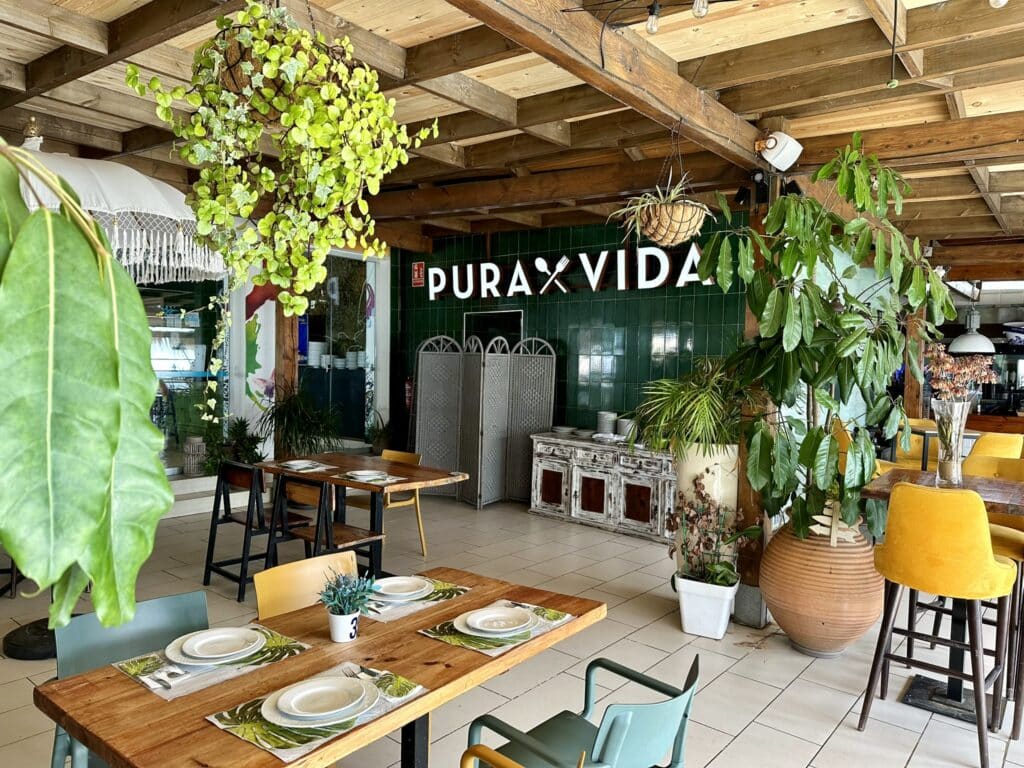 Pura Vida Punta Umbría: comiendo diferente en primera línea de playa (2023) 4 pura vida