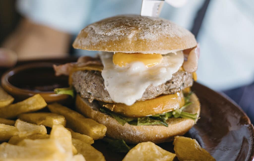 El Paradise Isla Canela: restaurante a pie de una de las playas más turísticas de la provincia de Huelva (2023) 4 el paradise isla canela