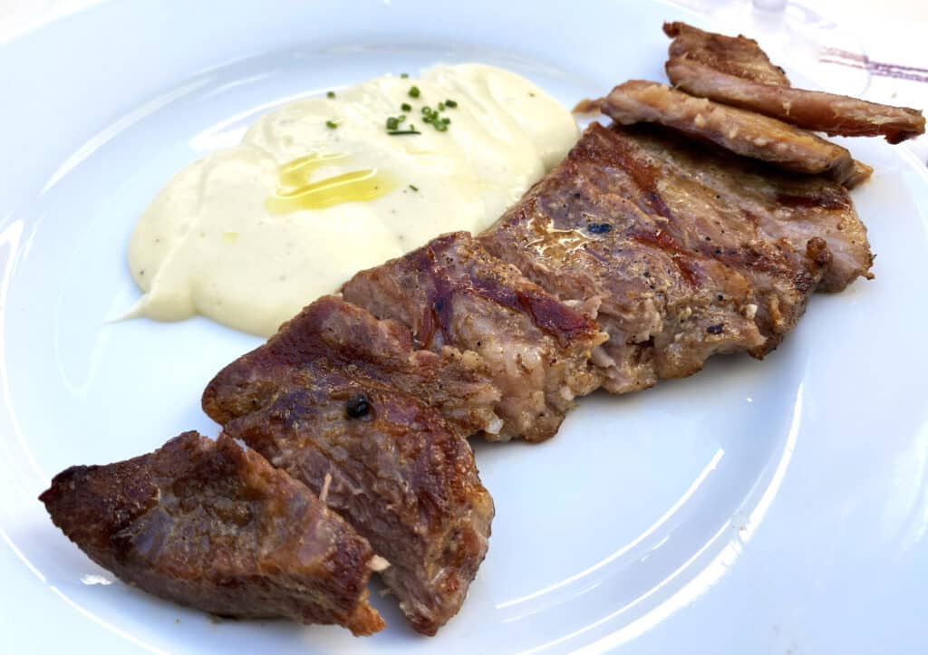 Restaurante Jacaranda: agradable sorpresa en Higuera de la Sierra (2022) 4 jacaranda