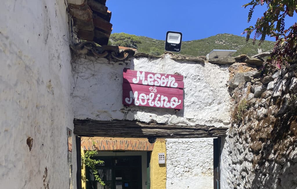 Mesón el Molino Alájar: restaurante situado en coqueto y antiguo molino del pueblo (2023) 4 mesón el molino alajar