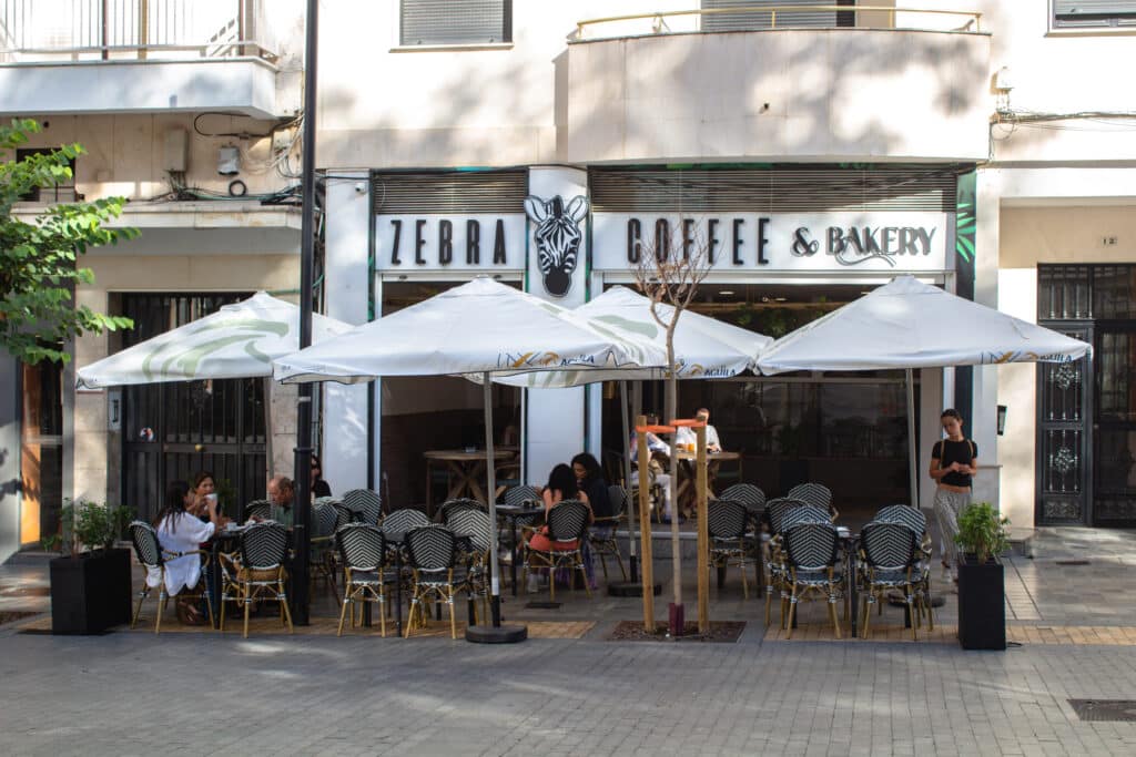 Zebra Coffee and Bakery: desayunos variados en la Plaza de las Monjas de Huelva (2024) 4 zebra coffeee
