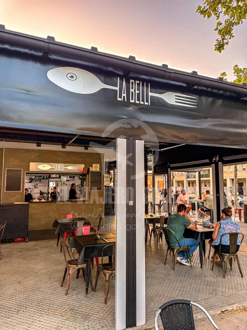 La Belli: grandes tapas y ambiente en esta especie de chiringuito urbano de Isla Cristina (2025) 7 la belli