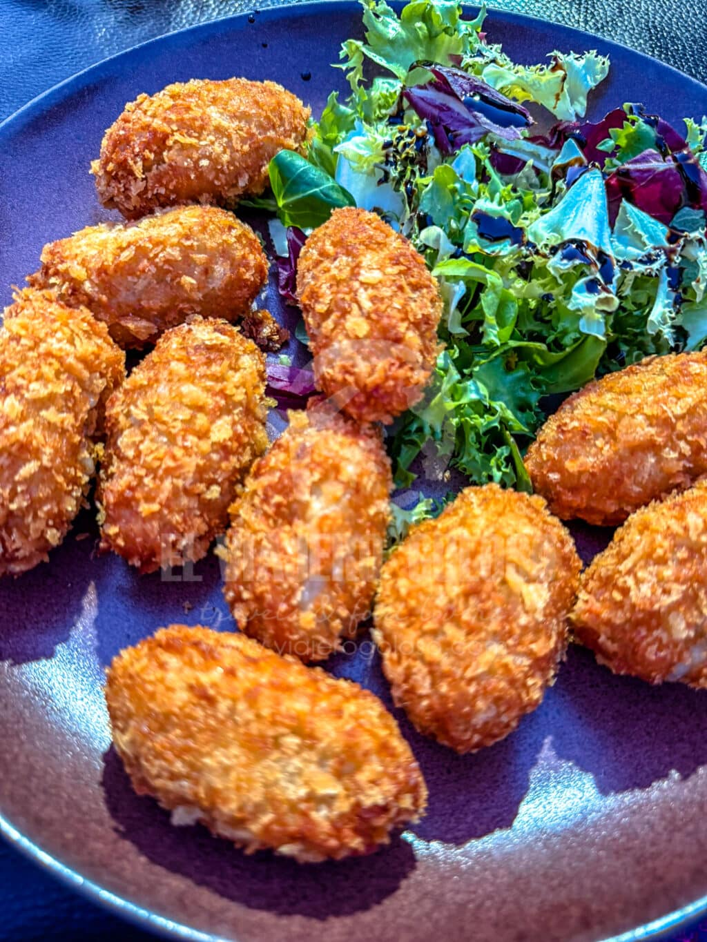La Belli: grandes tapas y ambiente en esta especie de chiringuito urbano de Isla Cristina (2025) 9 la belli