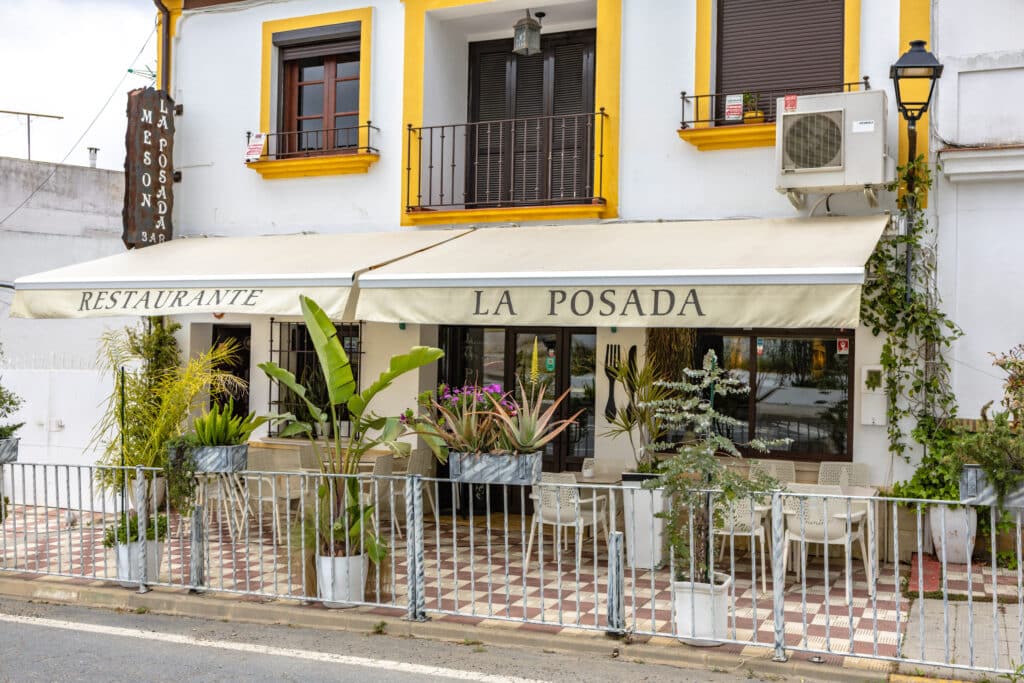 Mesón La Posada: esta pequeña joya familiar situada en Villablanca se cuela entre lo mejor de 2026 4 meson la posada