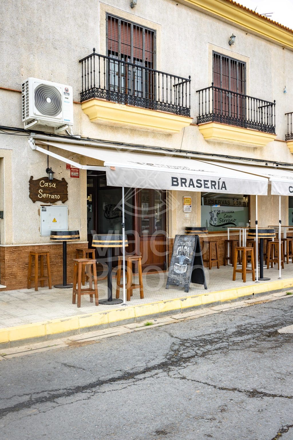 casa serrano