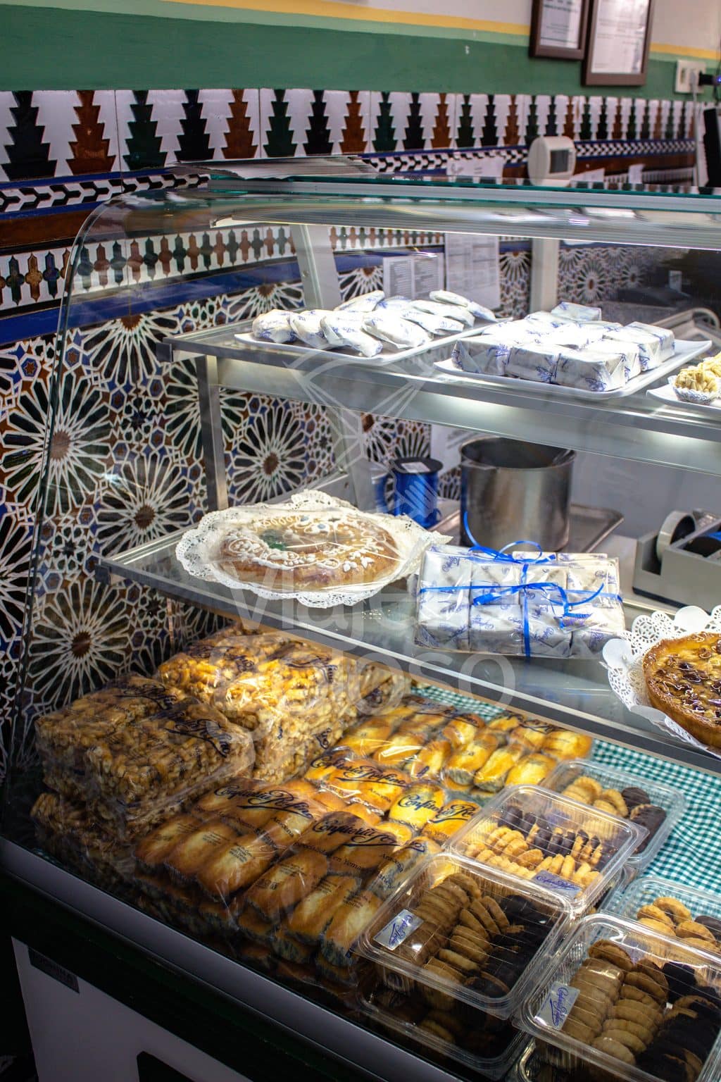 Confitería Rufino: la pastelería centenaria de Aracena que forma parte de nuestra vida desde niños (2025) 7 «Confitería Rufino»